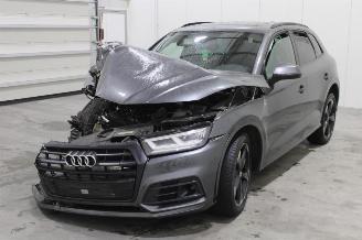 Coche siniestrado Audi Q5  2019/8