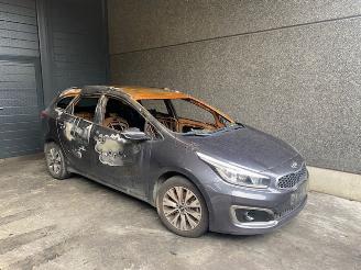 uszkodzony samochody osobowe Kia Ceed 1368CC - 73KW - BENZINE - EURO6B 2018/6