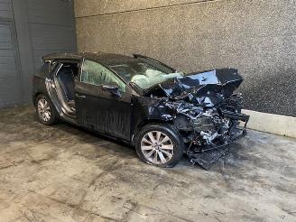 uszkodzony samochody osobowe Seat Leon Leon (5FB) Hatchback 2012 1.2 TSI Ecomotive 16V Hatchback  Benzine 1.197cc 81kW 2018/6
