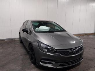 Coche accidentado Opel Astra Astra K, Hatchback 5-drs, 2015 / 2022 1.5 CDTi 105 12V 2021/6