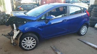skadebil auto Ford Fiesta 2013 1.0 XMJA Blauw Deep Impact Blue onderdelen 2013/10