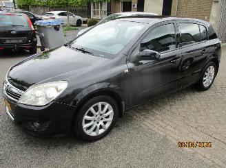 Opel Astra 1.6 i TEMPTATION AIRCO picture 1
