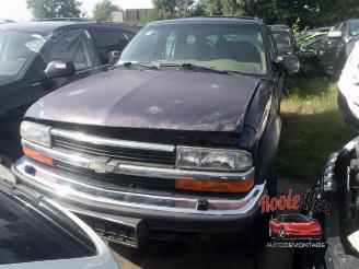 Salvage car Chevrolet Blazer  2002/7