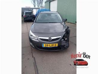 Opel Astra Astra J (PC6/PD6/PE6/PF6), Hatchback 5-drs, 2009 / 2015 1.6 16V Ecotec picture 1