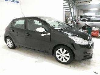 Peugeot 208 1.2 LIKE picture 9