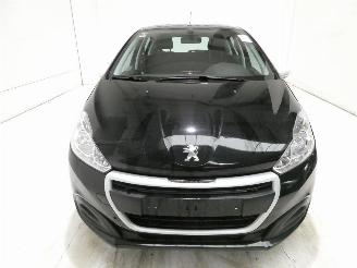 Peugeot 208 1.2 LIKE picture 2