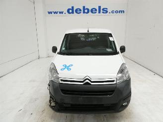 krockskadad bil bedrijf Citroën Berlingo 1.6 D 2018/8