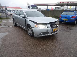 škoda osobní automobily Volvo V-70 2.0   D3  Limited edition 2011/8