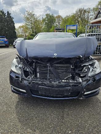 Voiture accidenté Mercedes E-klasse E 220 CDI 2011/10