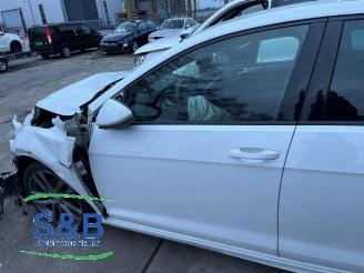 damaged passenger cars Volkswagen Golf Golf VII (AUA), Hatchback, 2012 / 2021 1.4 TSI 16V 2014/7