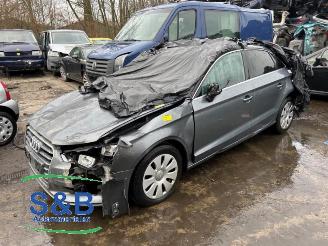 Coche accidentado Audi A3 A3 Limousine (8VS/8VM), Sedan, 2013 / 2020 1.6 TDI 16V 2013/12