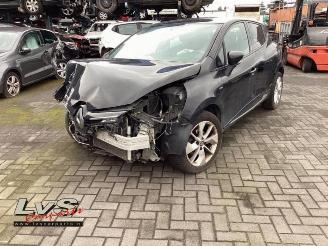 Voiture accidenté Renault Clio Clio IV (5R), Hatchback 5-drs, 2012 1.5 dCi 75 FAP 2016/6