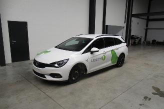 danneggiata veicoli commerciali Opel Astra ULTIMATE 2021/1
