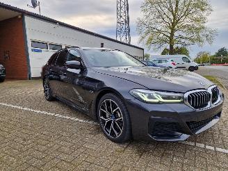 Démontage voiture BMW 5-serie 520e M Sport touring Plug-In hybride * Panorama schuifdak * Ambiente * Live Cockpit Prof. * LED * Leren Sportstoelen *DAB * 2022/2
