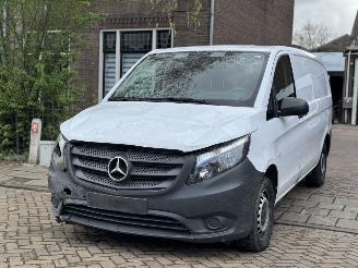 Vaurioauto  passenger cars Mercedes Vito LANG 114CDI  / AUTOMAAT 2022/1