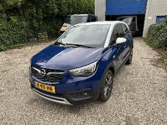 Vaurioauto  passenger cars Opel Crossland X 2019/6